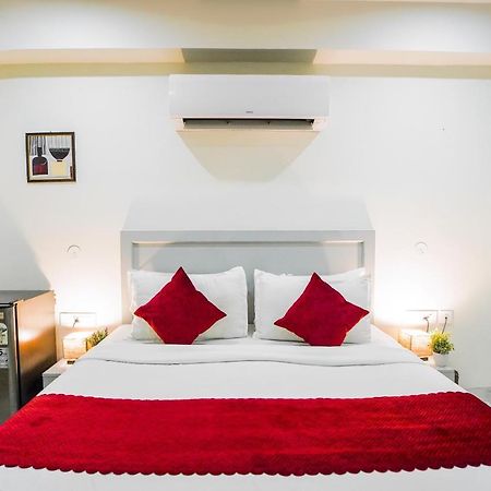 Saltstayz Sector 52 - Ardee City Mall Gurgaon Ngoại thất bức ảnh