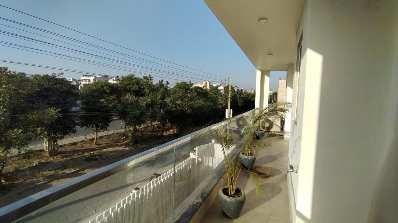 Saltstayz Sector 52 - Ardee City Mall Gurgaon Ngoại thất bức ảnh
